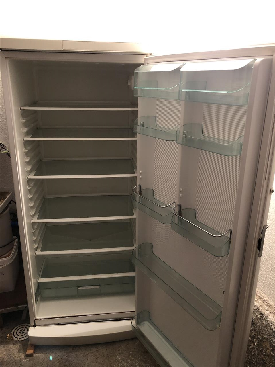 Frigorifer-Girenje