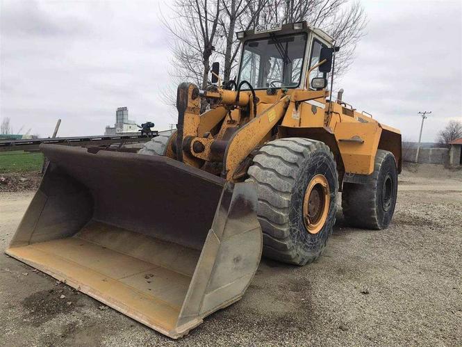 Liebherr 551