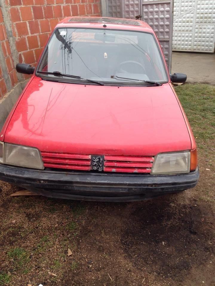 Peugoet-205