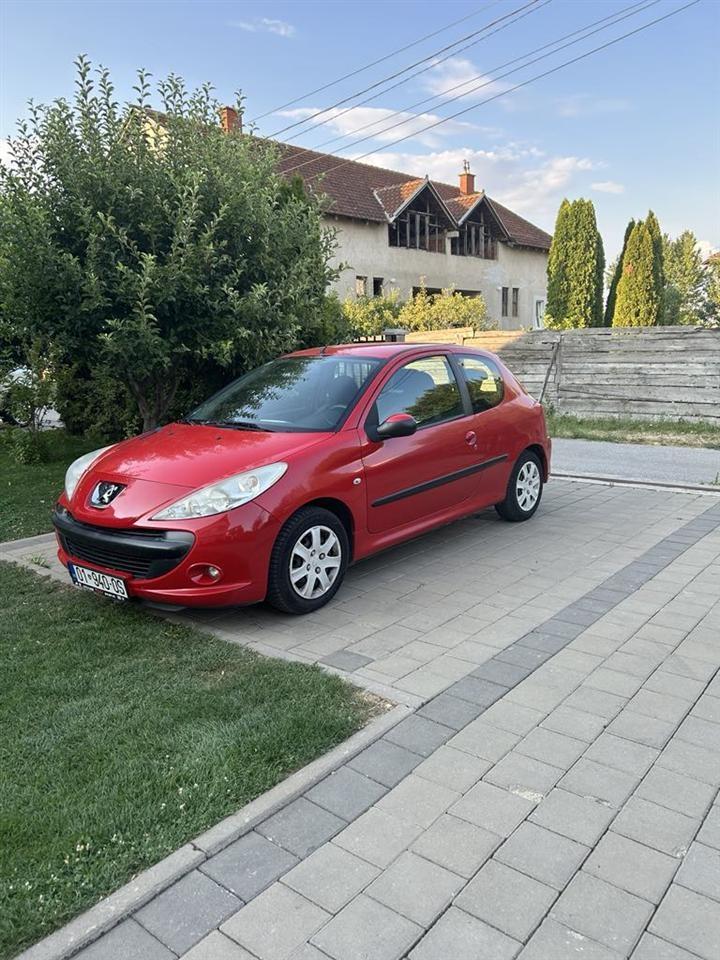 PEUGEOT-206+