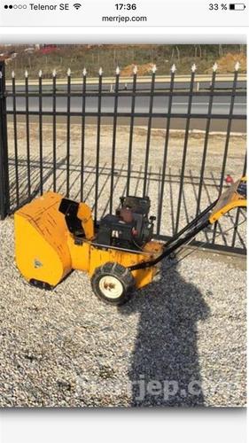 Mini traktor bore