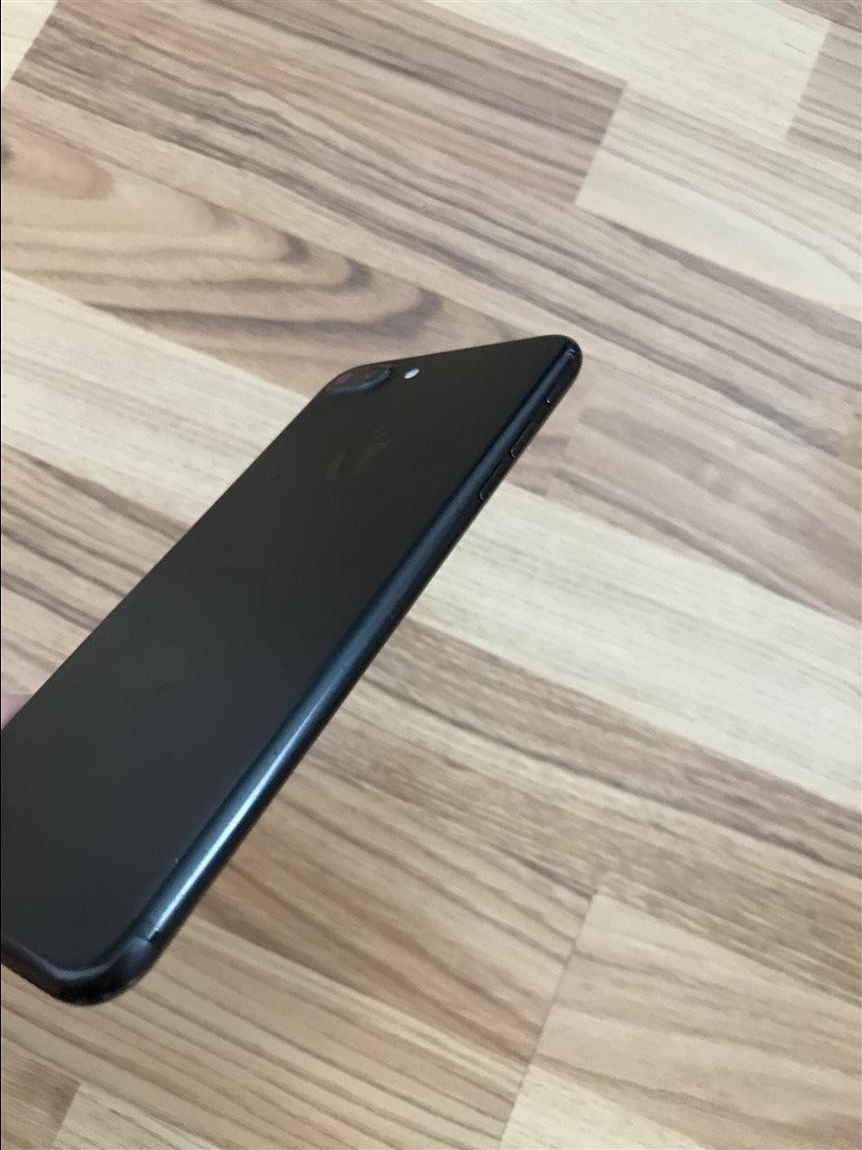 IPHONE-7-PLUS