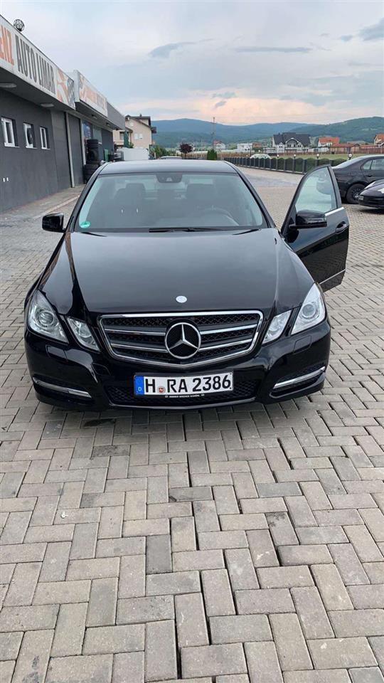 Mercedez-E200