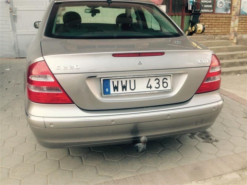 Mercedea-E-class-220