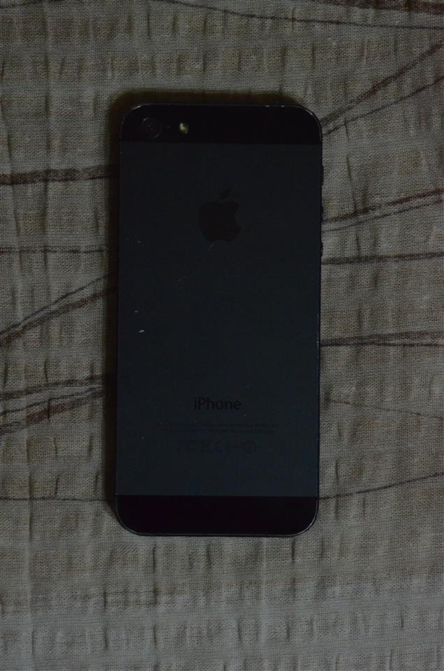 Shes-IPHONE-5--