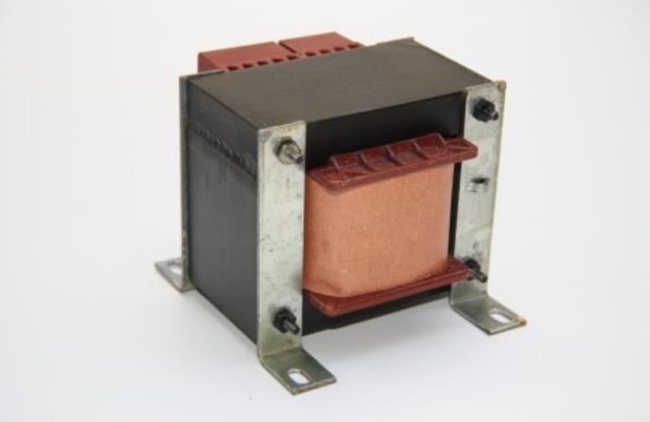 Transformator-traf-