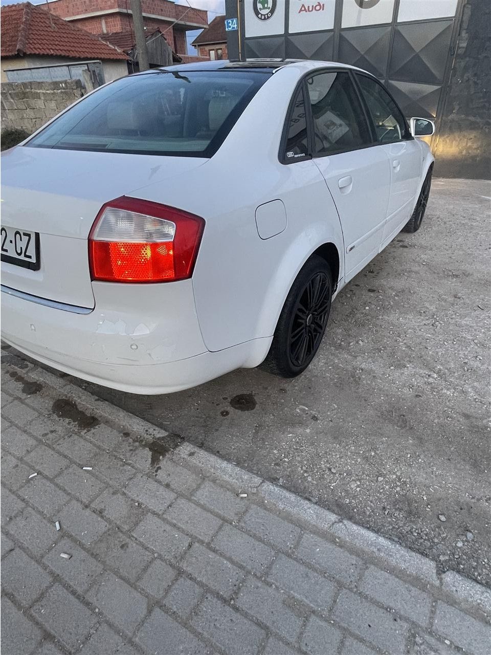 Shitet-Audi-A4