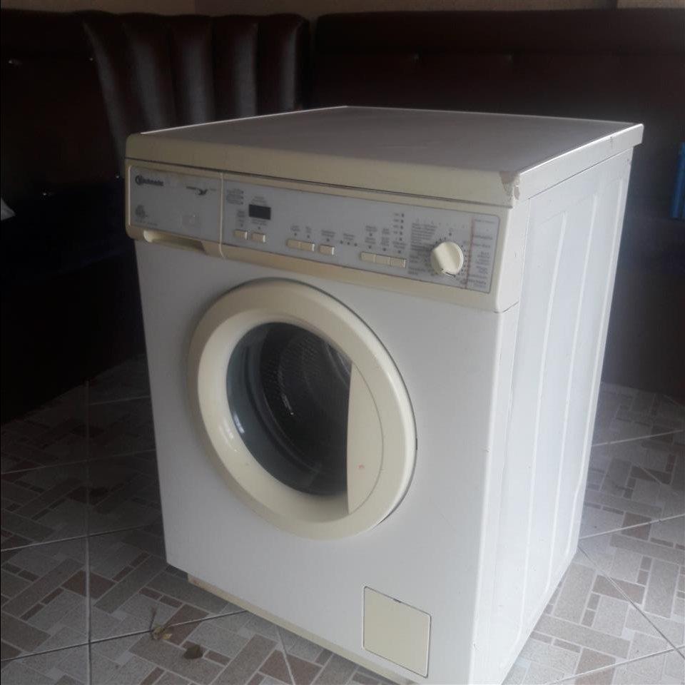 Lavatriqe-