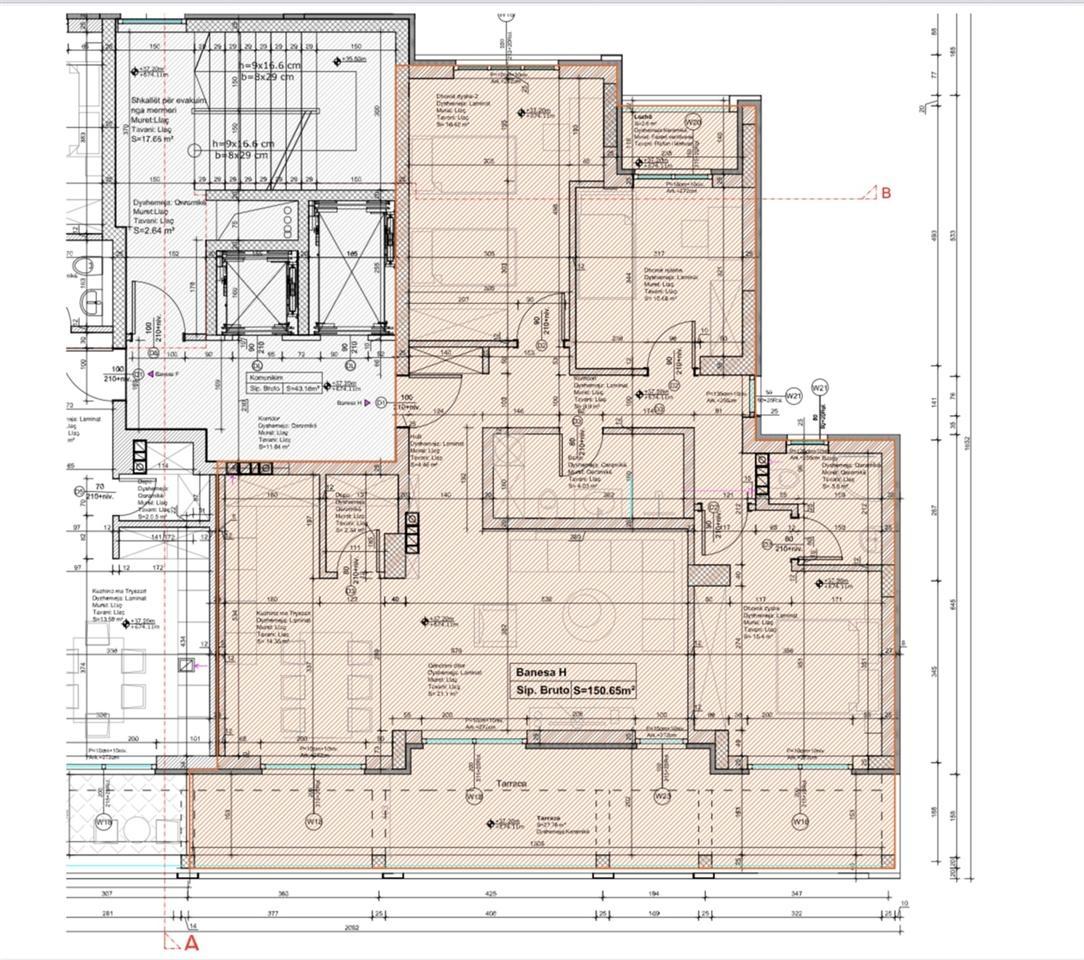 Banesë-PentHouse-në-SHITJE--151m--+-Garazh---Depo---Tophane