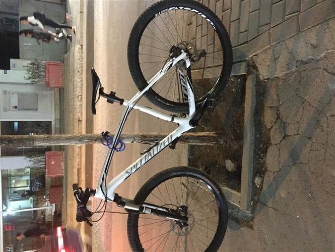 Bicikleta e markes Specialized Carbon