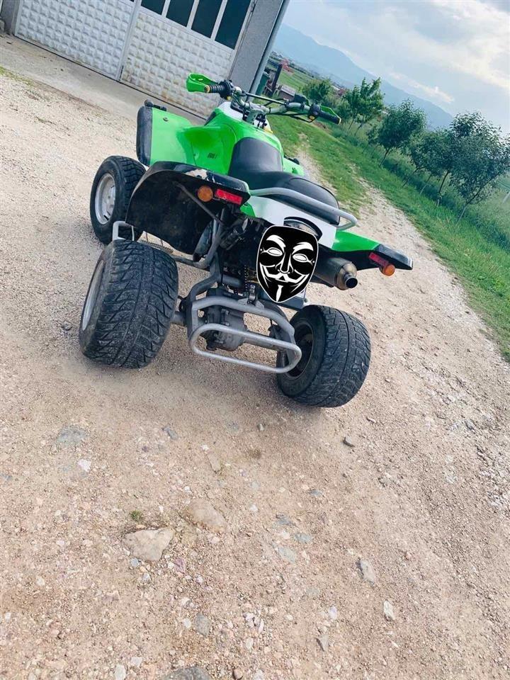 Shes-MOTORRIN-