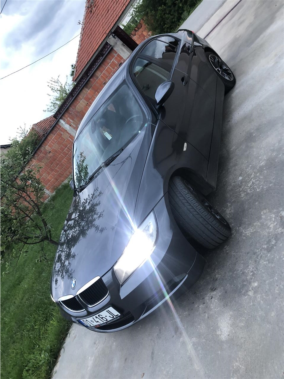BMW-320D
