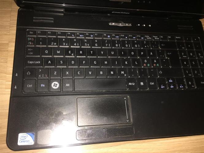  Laptopë
