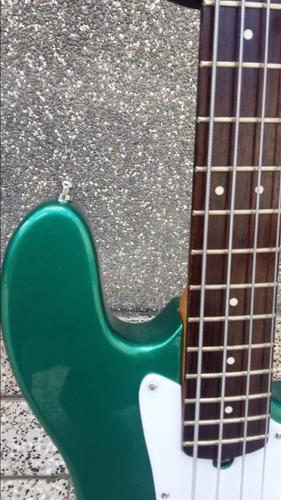 bas fender 