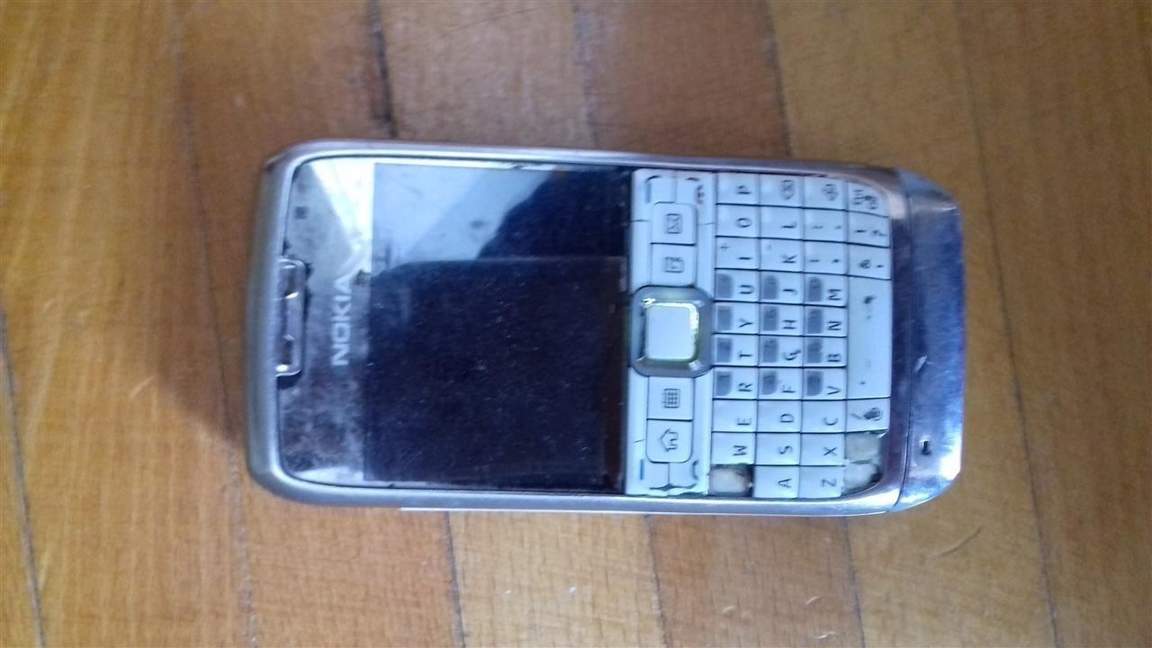 Shitet-Nokia-e71-