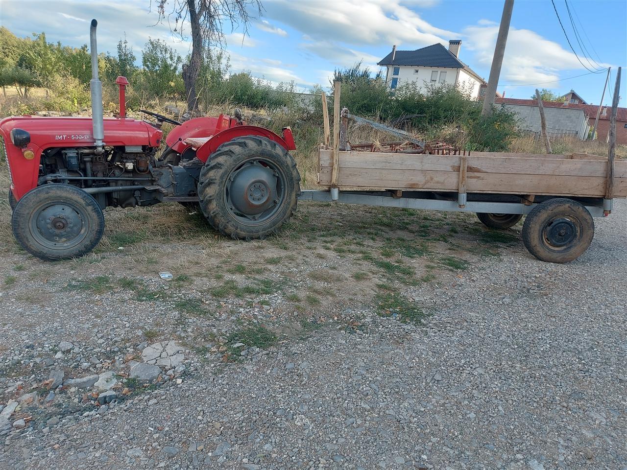 Traktorin