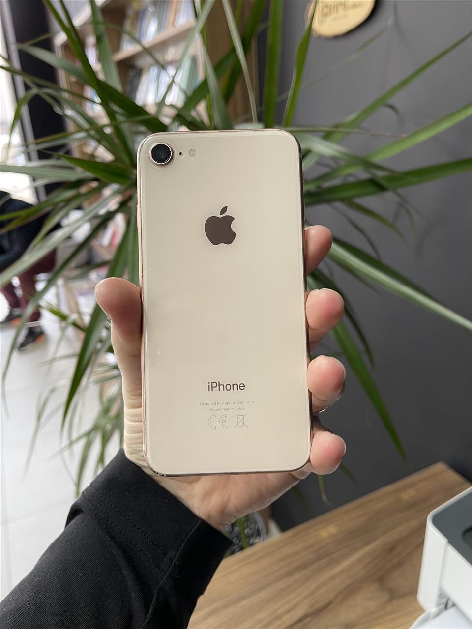 IPHONE-8-