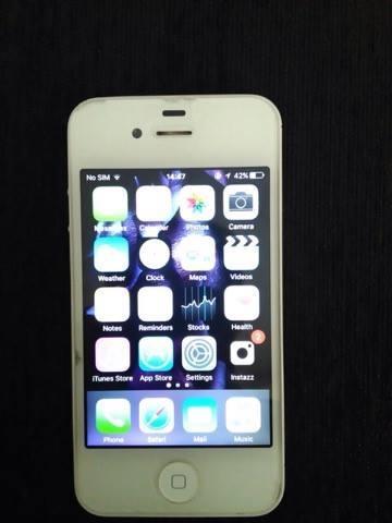 Shes-Iphon-4s
