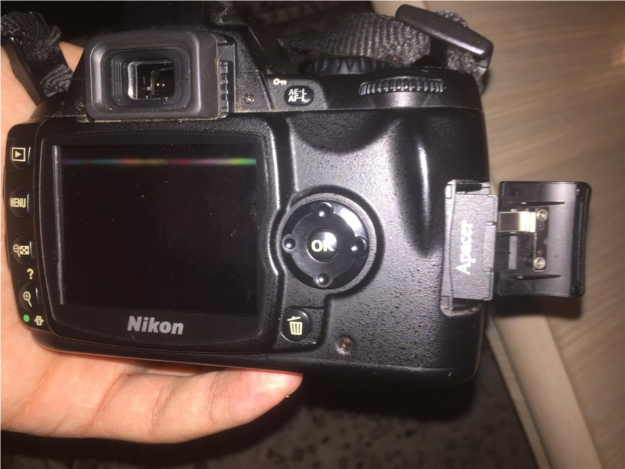 Nikon-D40