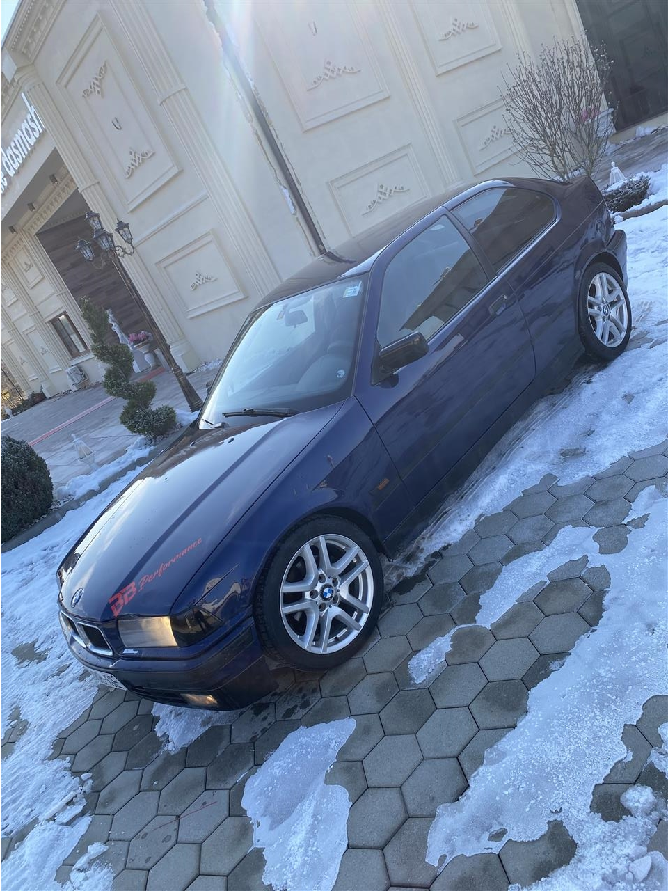 bmw-compact
