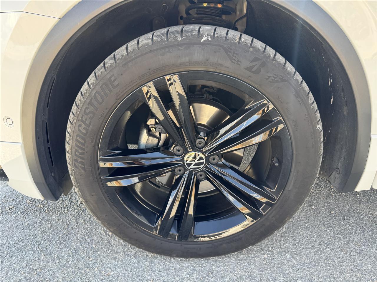Shitet-tiguan-r-line