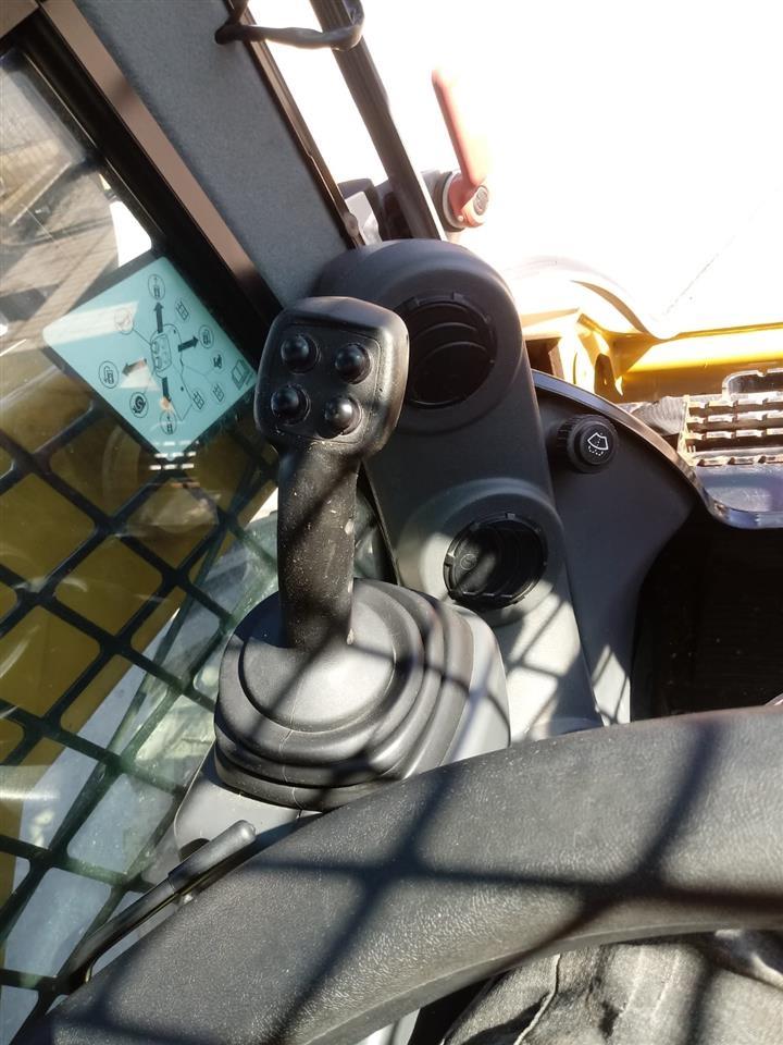 JCB-BOBCAT-LODER-