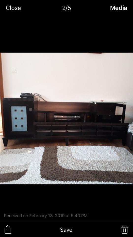 Komode-per-TV