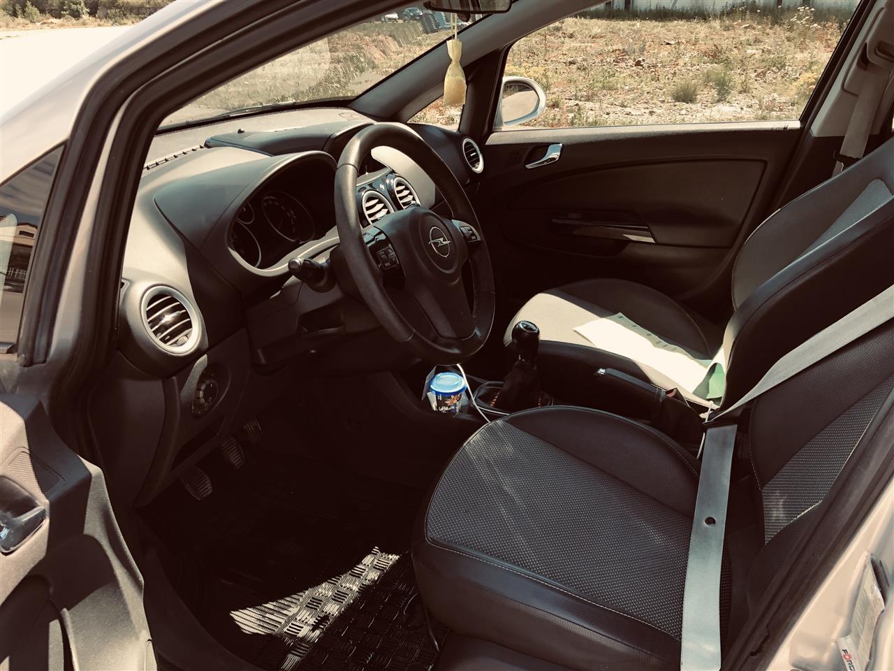 Opel-corsa-1-3cdti-2008-