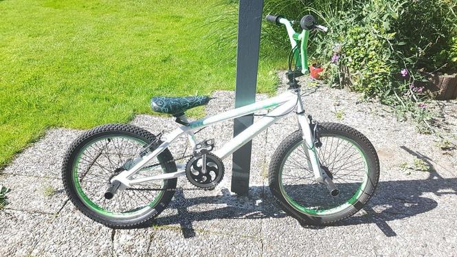 SHITET- Bicikleta BMX