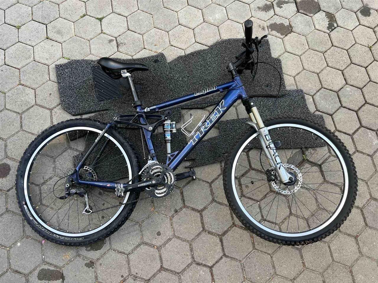 Biciklet-TREK-MTB