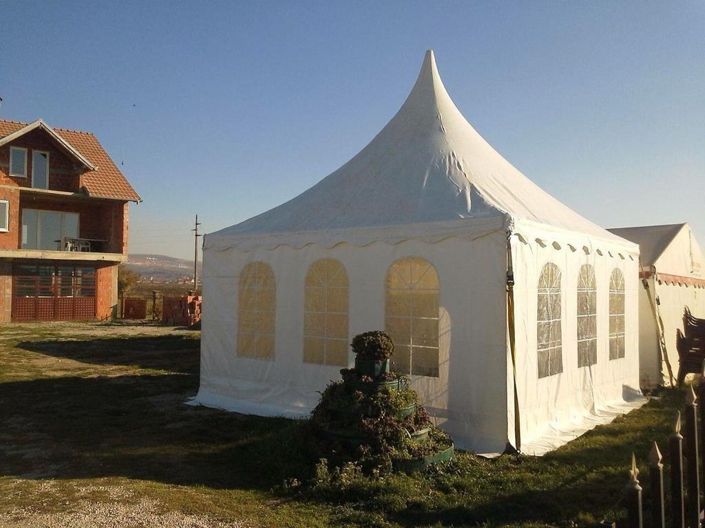 Shitet-tenda
