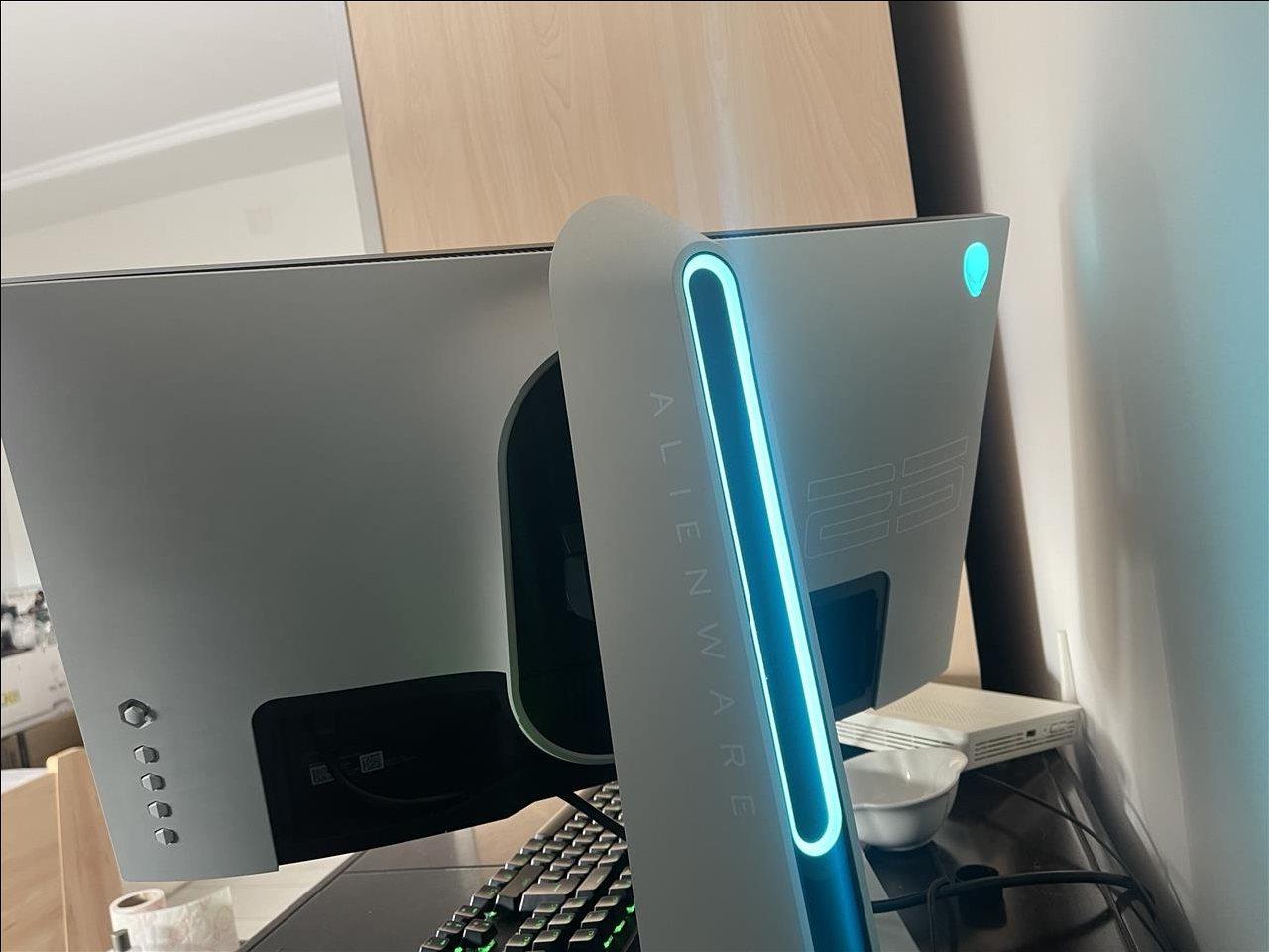 Monitor-alienware-240hz