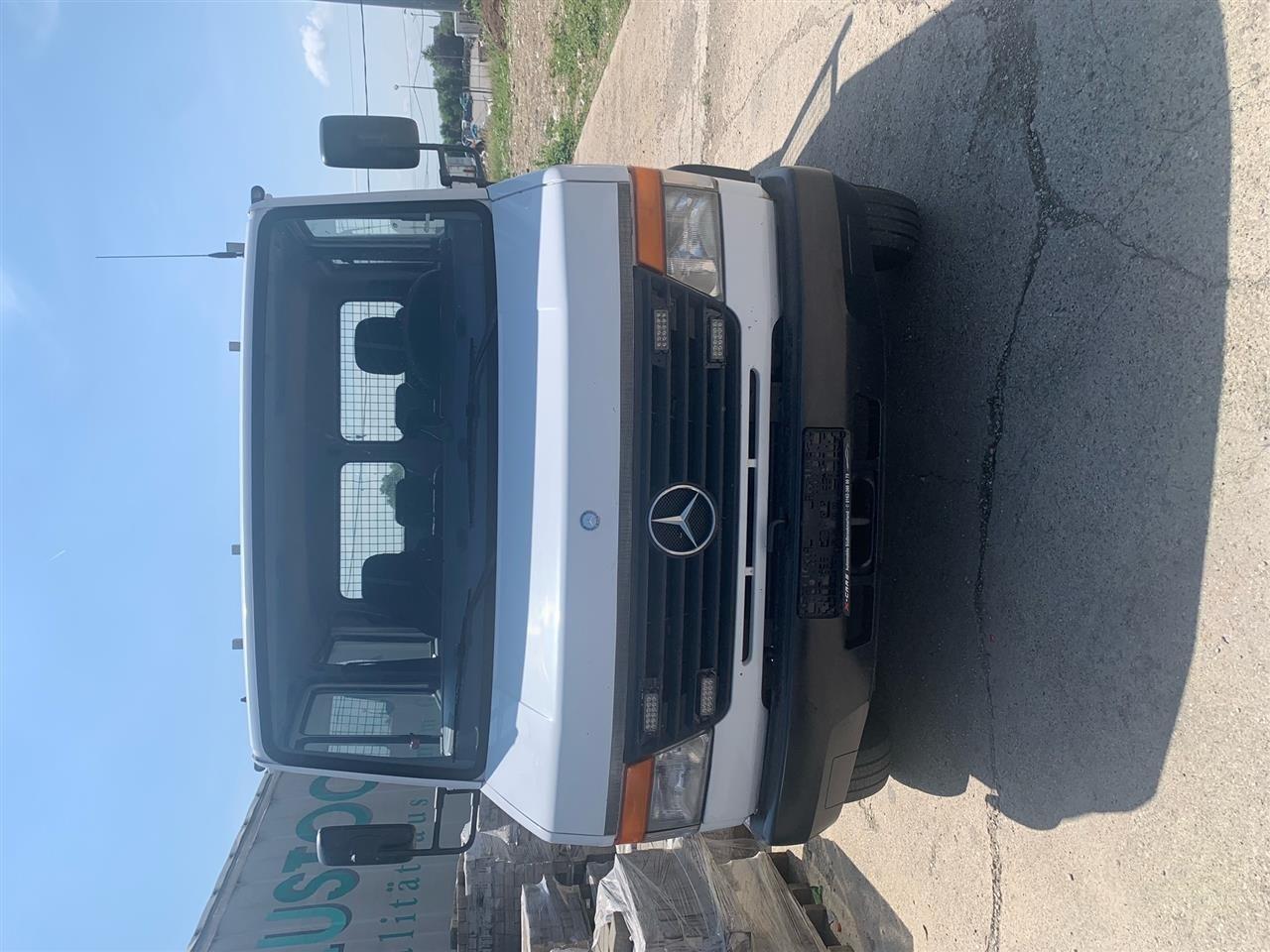 Mercede-Benz