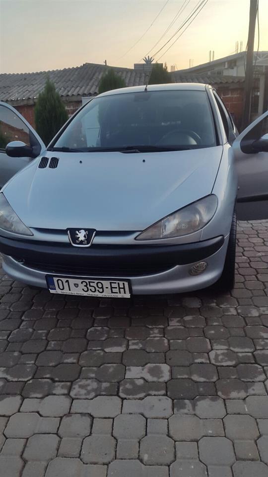shes-peugeot
