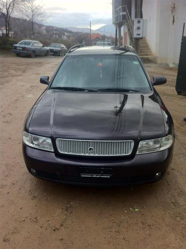 Shitet audi a4 