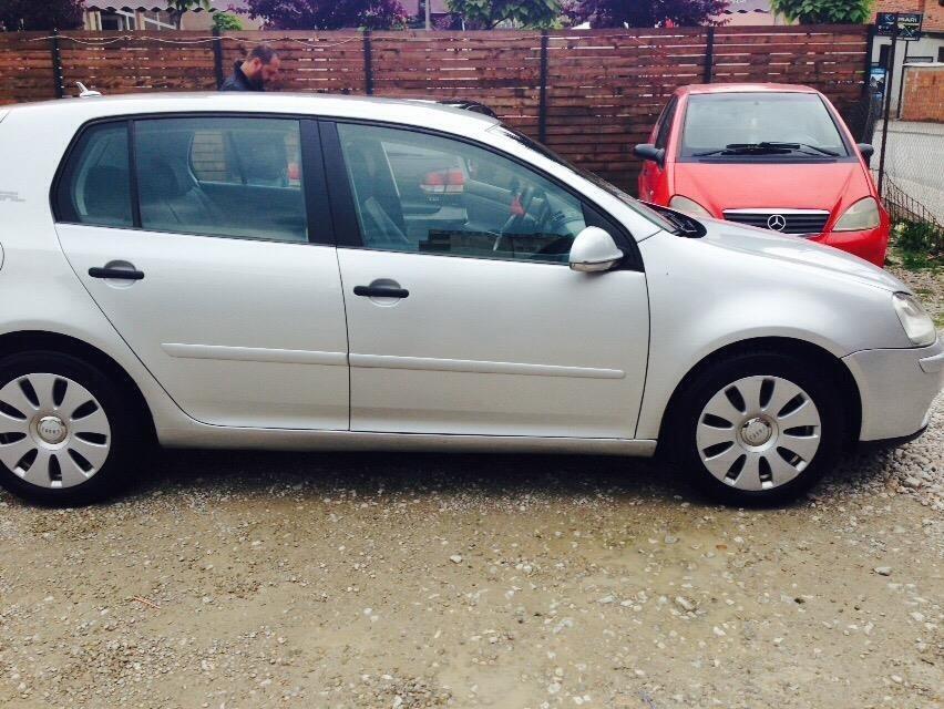 VW-GOLF-5-