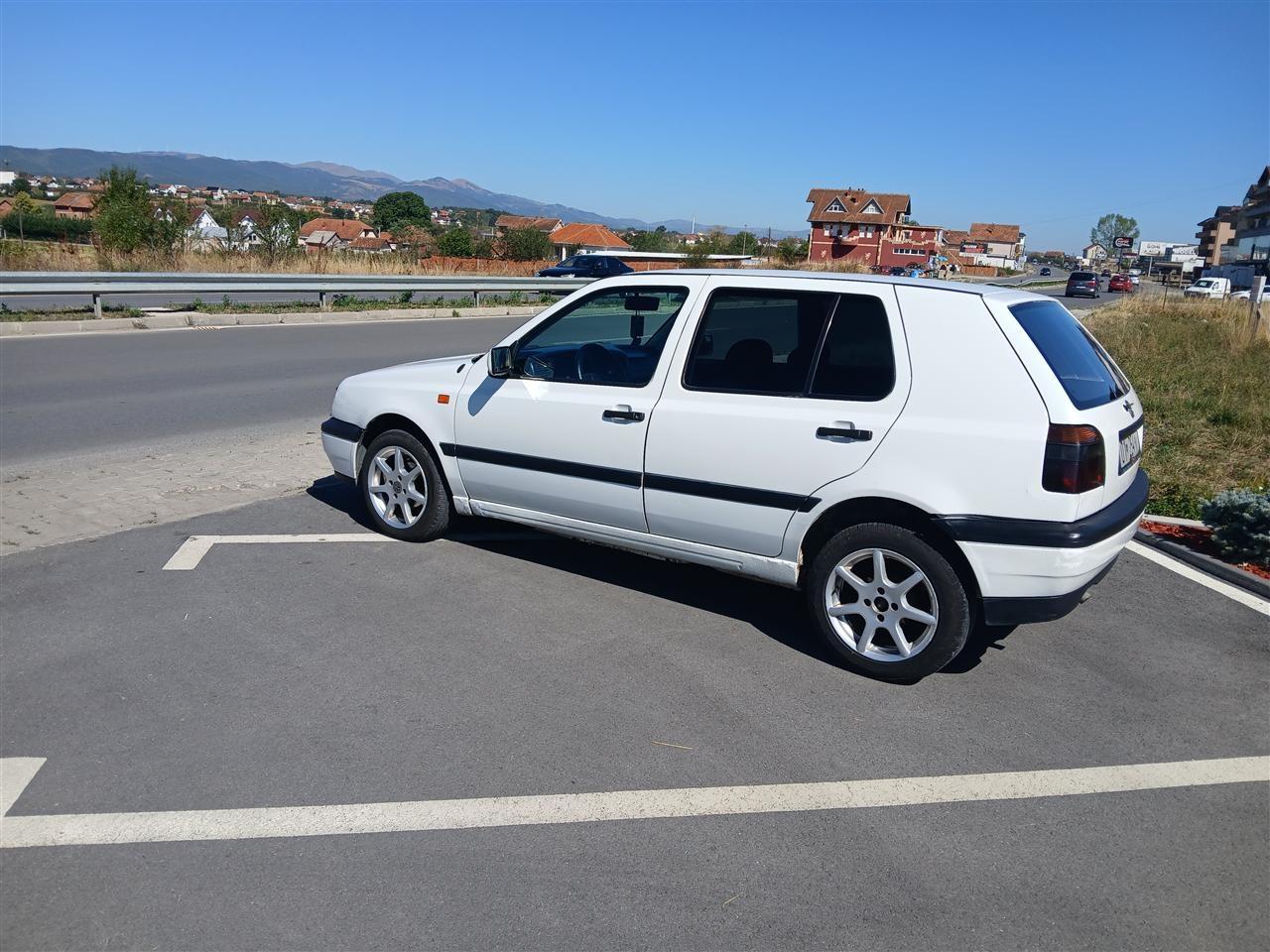Shes-golf-3-1-9-dizell-viti-93-rks-5-muj-gjendje-shum-tmier