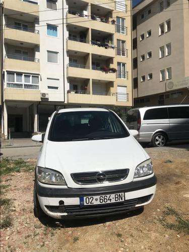Opel zafira 2.2