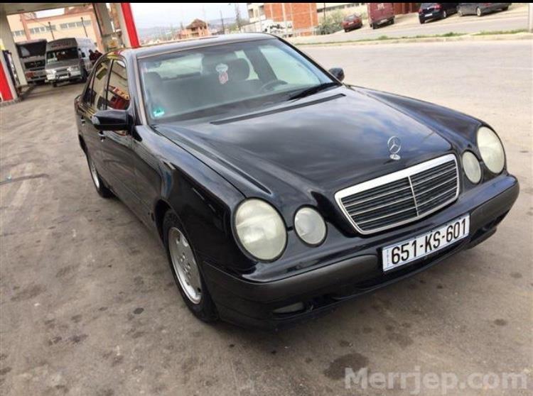 Mercedes-Eclass-220