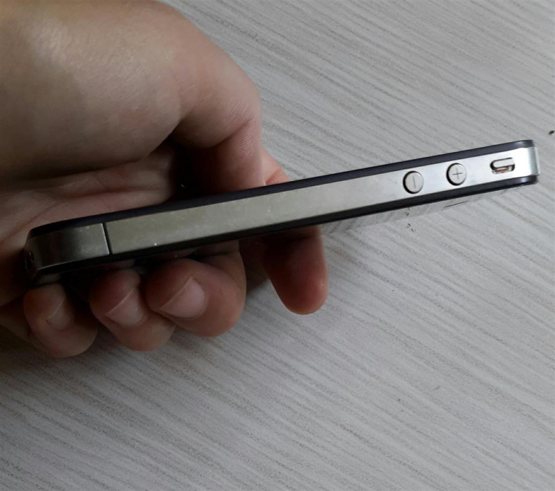 iPhone-4