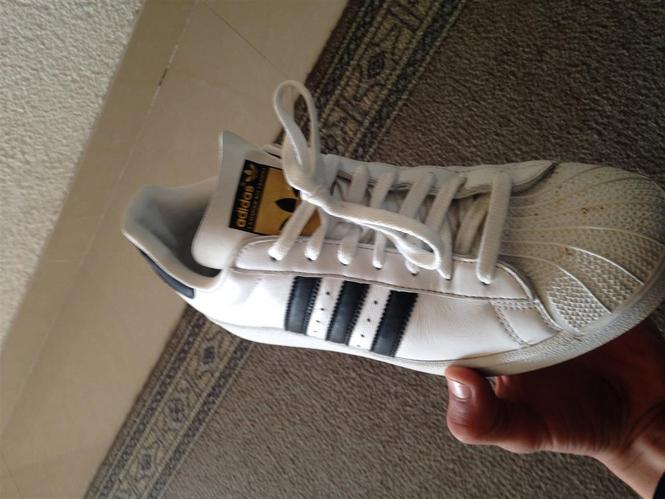 Adiddas superstar