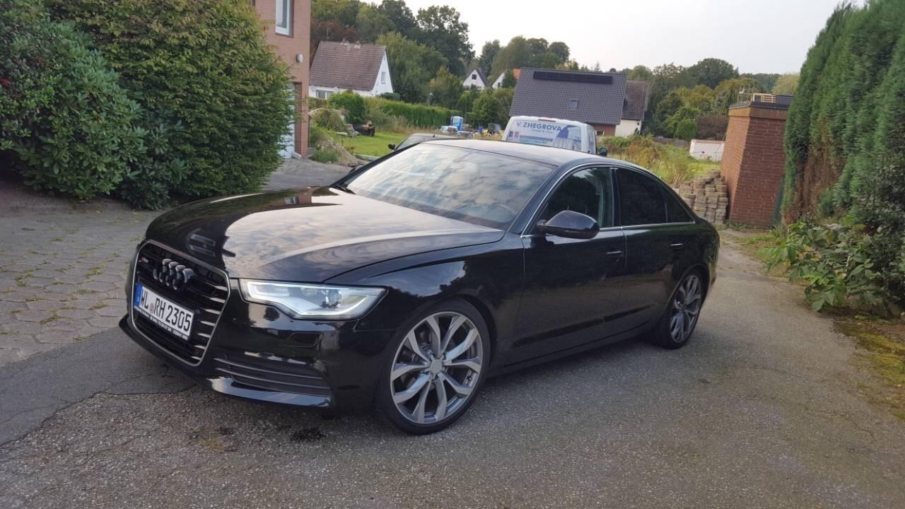 Audi-A6--