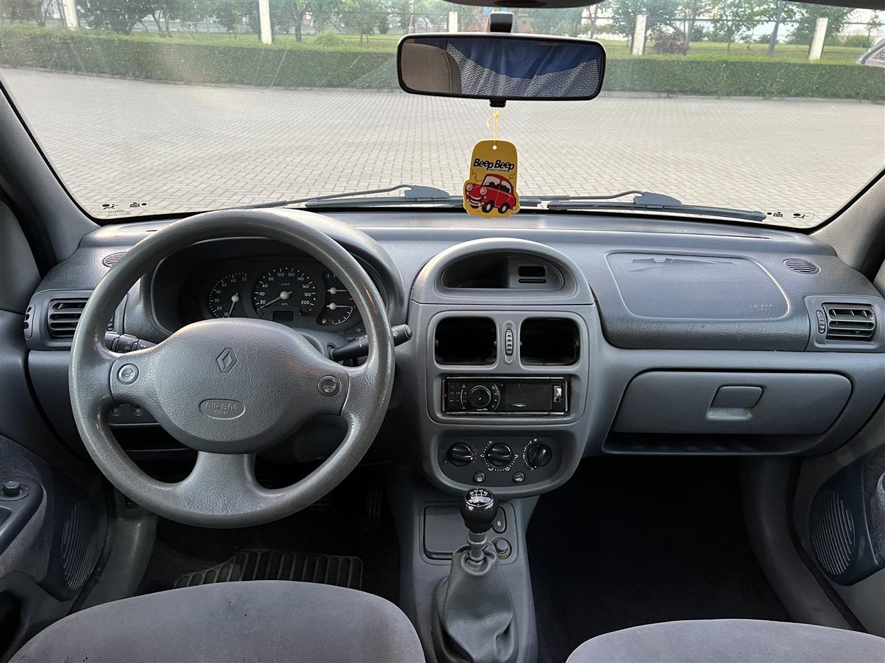 Renault-Clio-1-2-Benzin