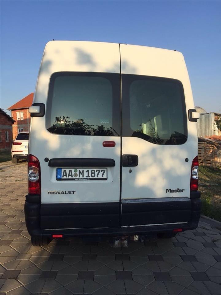 Renault-Master-2-5