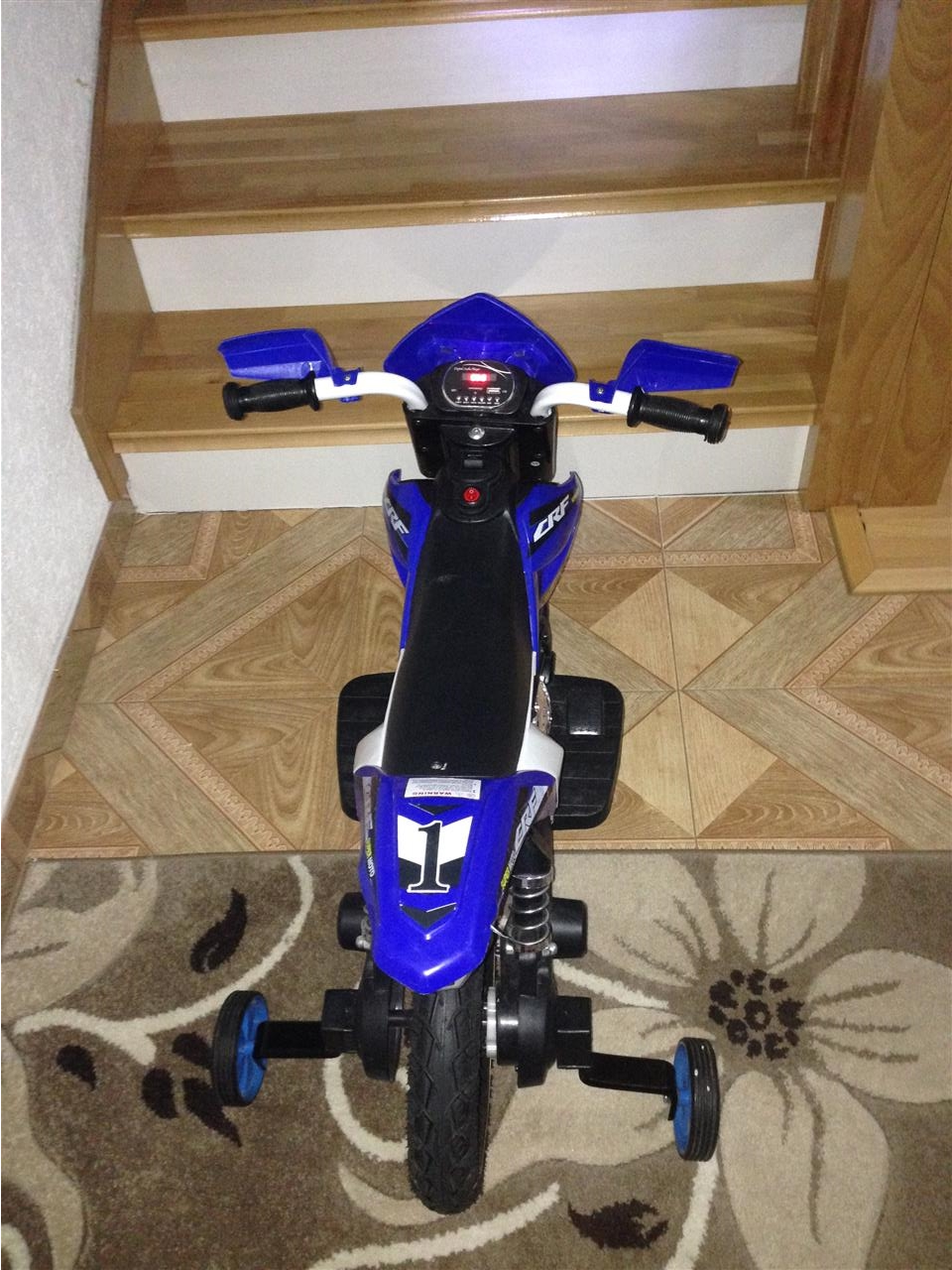 Shes-Motorrin