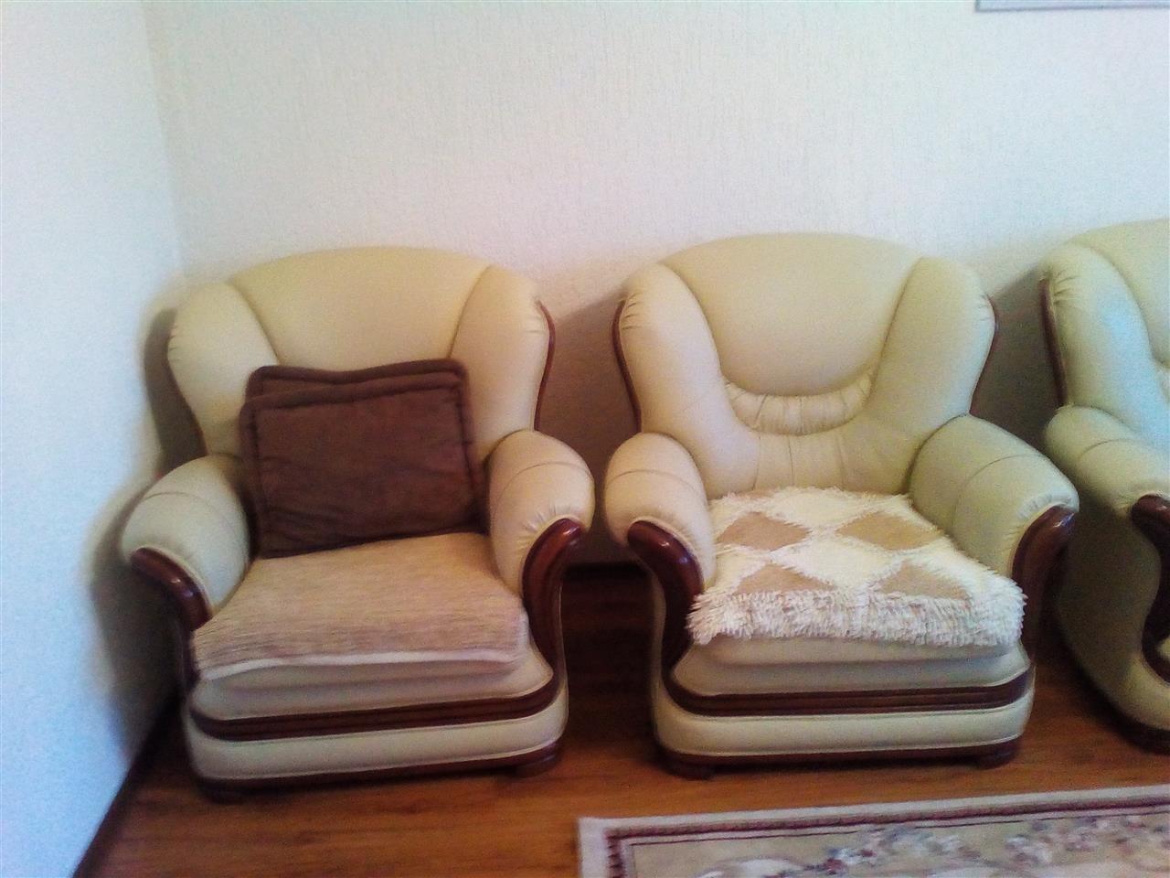 Shitet-divan-salloni
