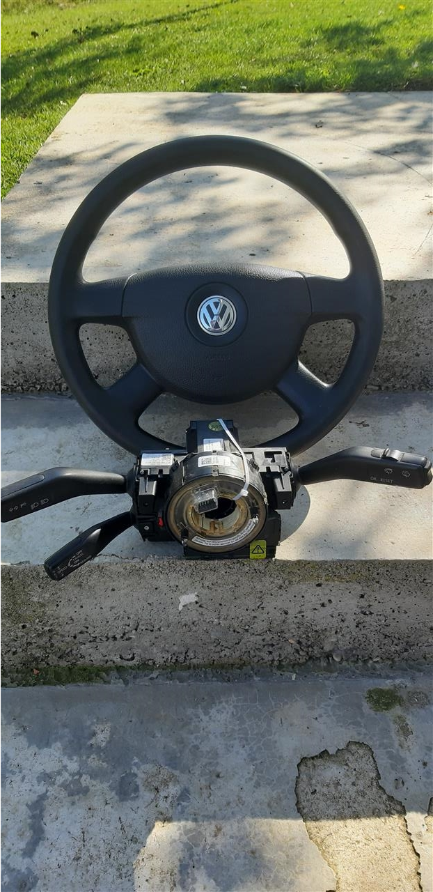Shitet-Timoni-per-passat-3c-
