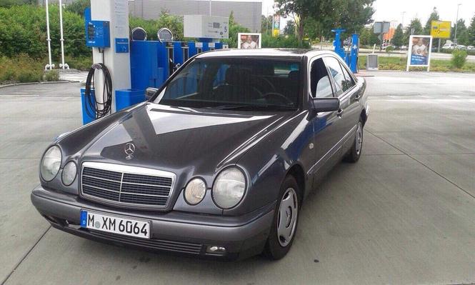 Mercedes e 220