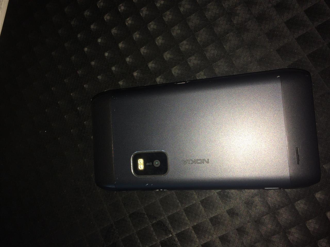 Nokia-E7