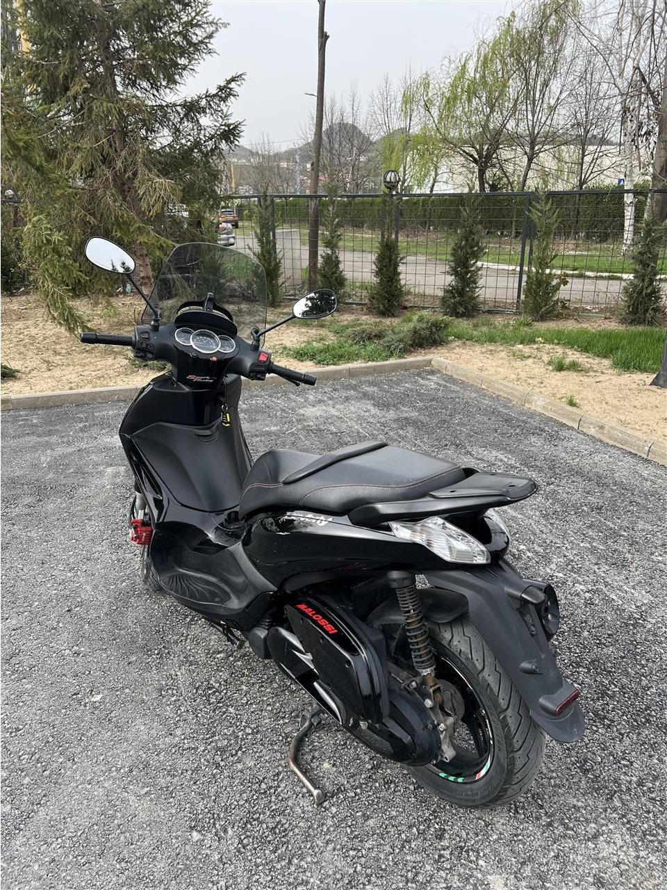 Beverly-350cc